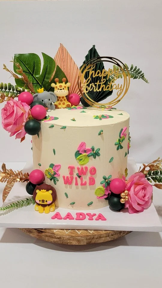 Welcome to the wildest 2nd birthday party! 🐯🌿🎉 This jungle-themed cake is roaring with flavor – and guess what? It’s an eggless rasmalai surprise inside! ✨ Who says you can’t have tradition, creativity, and cuteness all in one bite? 🍰💚 
.
.
.
.
.
.
.
.
.
.
#RasmalaiCake #Egglesscake #Junglethemecake #2ndBirthday #smallbusiness #ZnLbakes #cake #cakedecorating #bakinglove #instacake #cakestagram #cakesofinstagram #cakeoftheday #cakelover #cakedesign #cakegram #instacakes #homebaker #igers #igersUSA #igersnewengland #igersmassachusetts #igersMA #igerswestford #westfordMA #westfordMAbaker #NewEnglands #MA