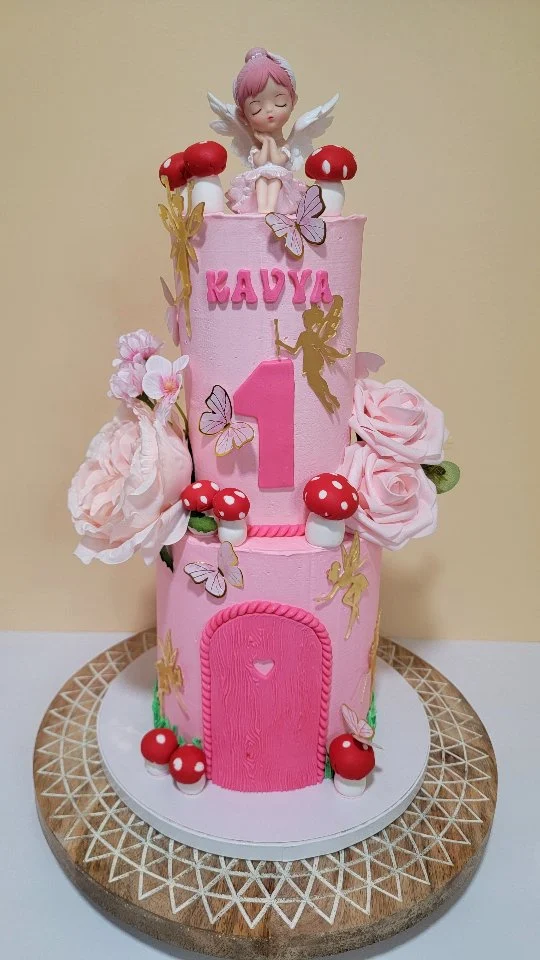 A whimsical creation for a precious milestone ✨
Crafted this 2-tier fairy-themed cake for a beautiful 1st birthday celebration 🧚‍♀️
— Top tier: rich chocolate
— Bottom tier: eggless mango mastani – light, fragrant, and loved by all.
My first fairy-themed cake, and a true joy to create.
Delicate details, dreamy colors, and a little magic in every bite 💫🎂
.
.
.
.
.
.
.
.
.
.
#FairyTaleCake #FirstBirthday #MangoMastaniCake #EgglessCake #chocolatecake #smallbusiness #ZnLbakes #cake #cakedecorating #bakinglove #instacake #cakestagram #cakesofinstagram #cakeoftheday #cakelover #cakedesign #cakegram #instacakes #homebaker #igers #igersUSA #igersnewengland #igersmassachusetts #igersMA #igerswestford #westfordMA #westfordMAbaker #NewEnglands #MA