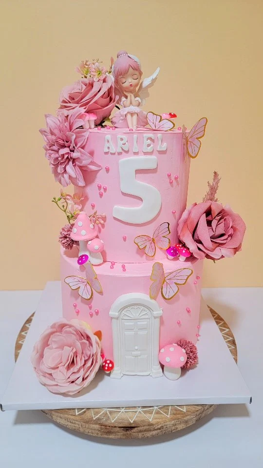 She wished for a fairy cake… so I made her one 🧚‍♀️✨

Donated this chocolate cake with dark chocolate mousse filling for a sweet 5-year-old girl who’s been fostered by a loving family in Westford and is about to start a new chapter. Seeing her eyes light up when she saw her fairy cake? That was the real magic. 💕

Sometimes it’s not just cake. It’s comfort. It’s love. It’s a memory she’ll carry forever. 🎂✨
.
.
.
.
.
.
.
.
.
.
#SpreadKindness #FairyCake #MakeADifference #smallbusiness #ZnLbakes